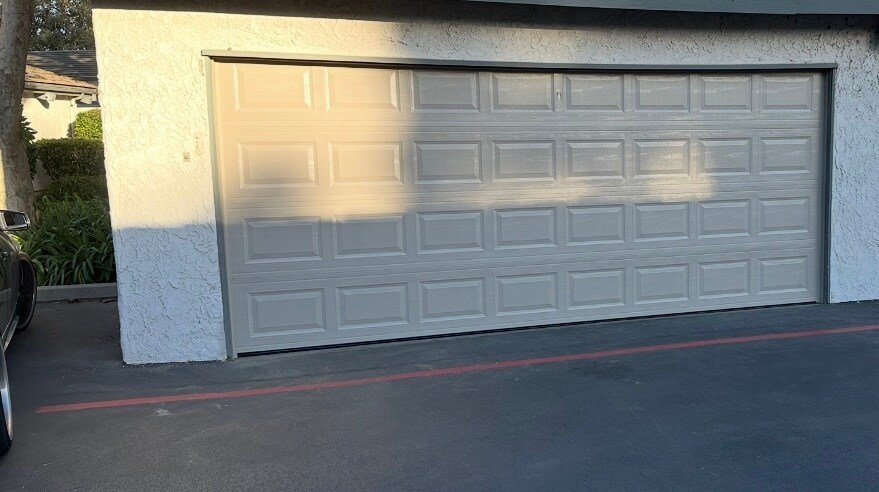 Building Photo - 722 W Vineyard Ave