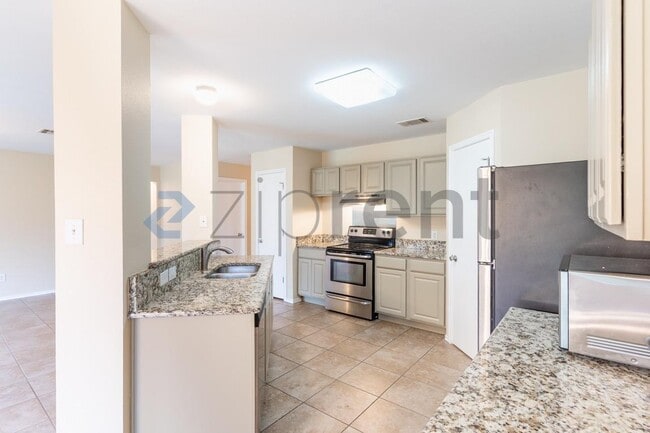 Building Photo - 419 Indian Meadow Dr