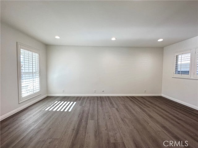 Building Photo - 54 Gillman St