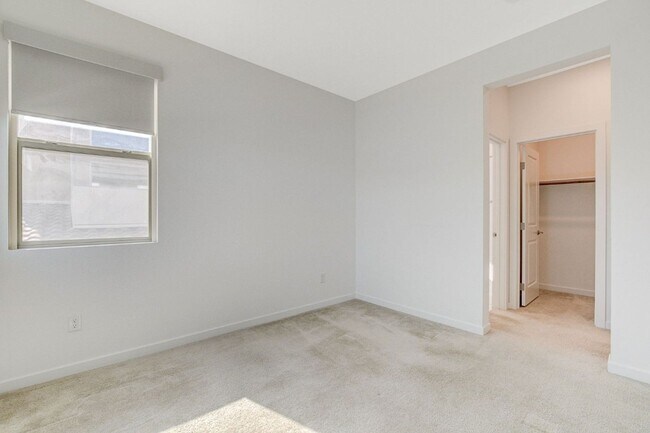 Building Photo - 10280 Timberline Valley Ave