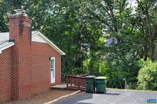 Building Photo - 930 Claudius Ct