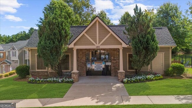 Building Photo - 233 Bobbie Way