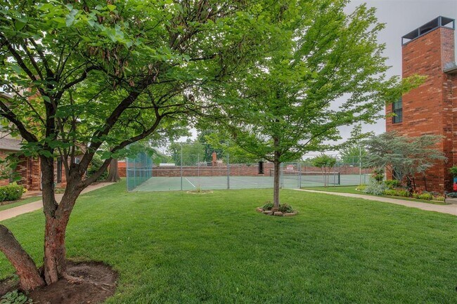 Building Photo - 6500 N Grand Blvd