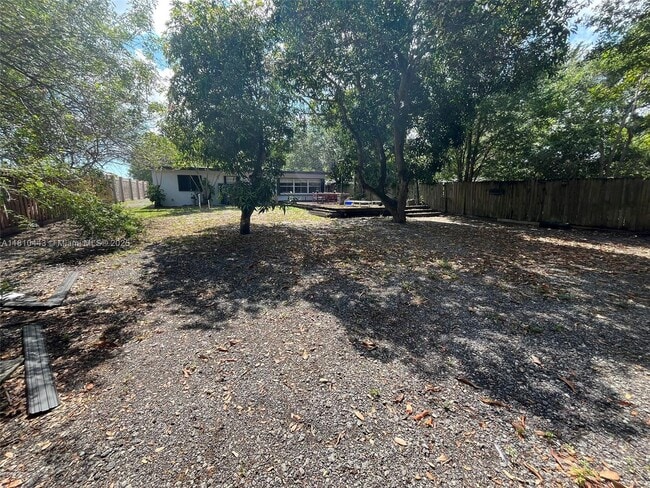 Building Photo - 2850 N 62nd Ave