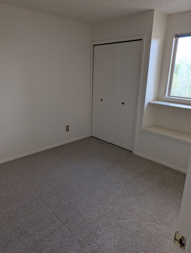 Building Photo - 3448 Atlantic Dr