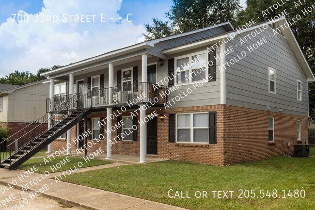 Building Photo - 700 E 33rd St