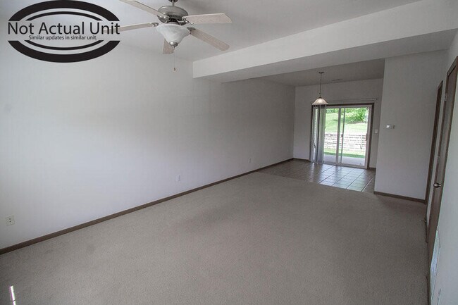 Building Photo - 1615 Citadel Dr