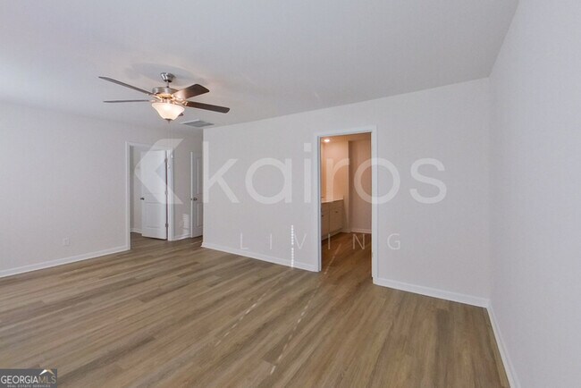 Building Photo - 109 Inez Ave