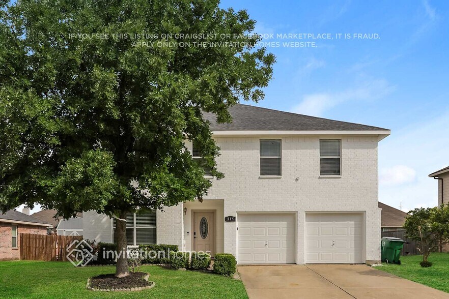 Primary Photo - 215 Equestrian Dr