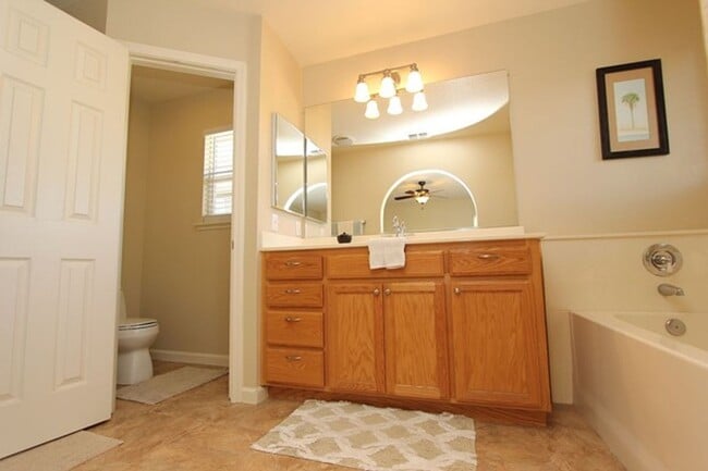 Building Photo - Charming 3-bedroom 2.5 bath, 1512 square foot home in Vacaville