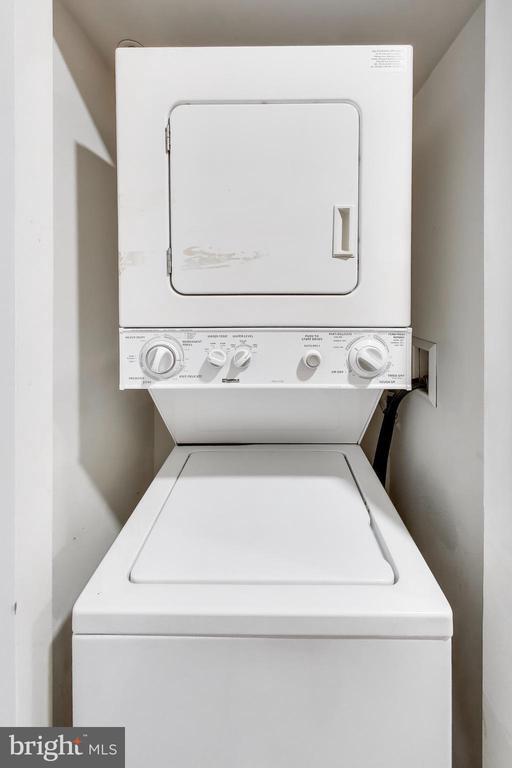 Building Photo - 5885 Colorado Ave NW