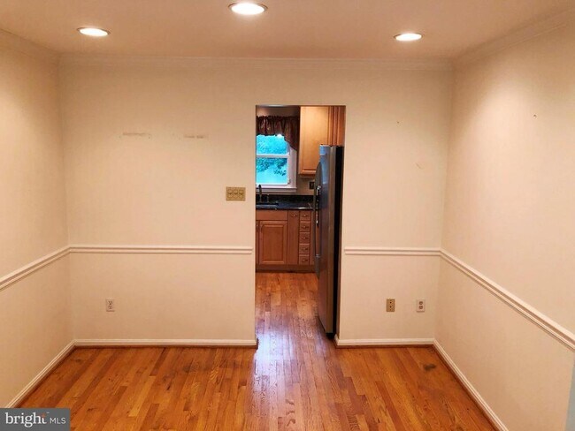 Building Photo - 7109 Captains Cove Ct