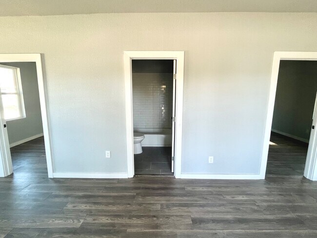 Building Photo - 2714 Observation Dr