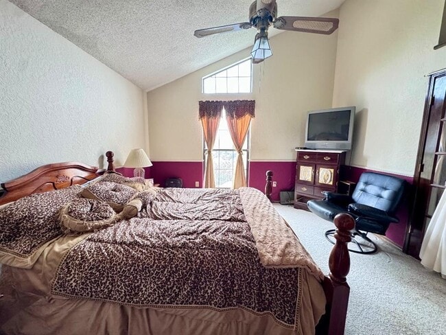 Building Photo - 2825 Tealwood Dr