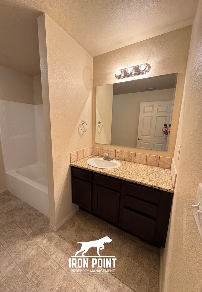 Building Photo - 11109 W Brassy Cove Loop