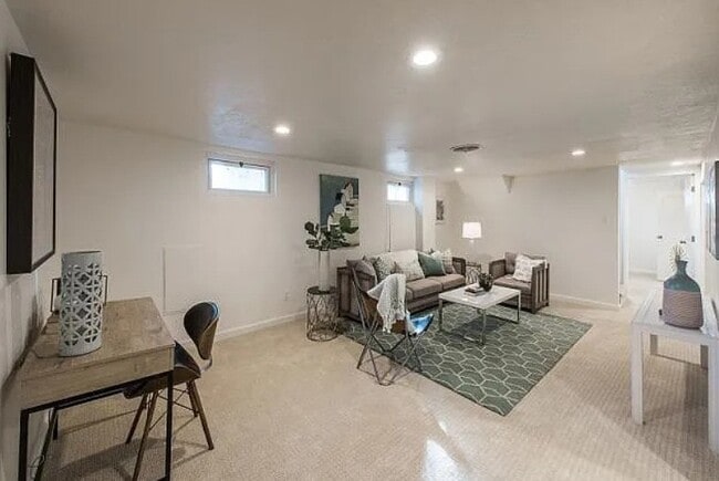 Building Photo - 1684 Browning Ave