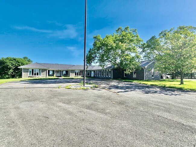 Building Photo - Escape to Luxury: Your Private Oasis on a ...