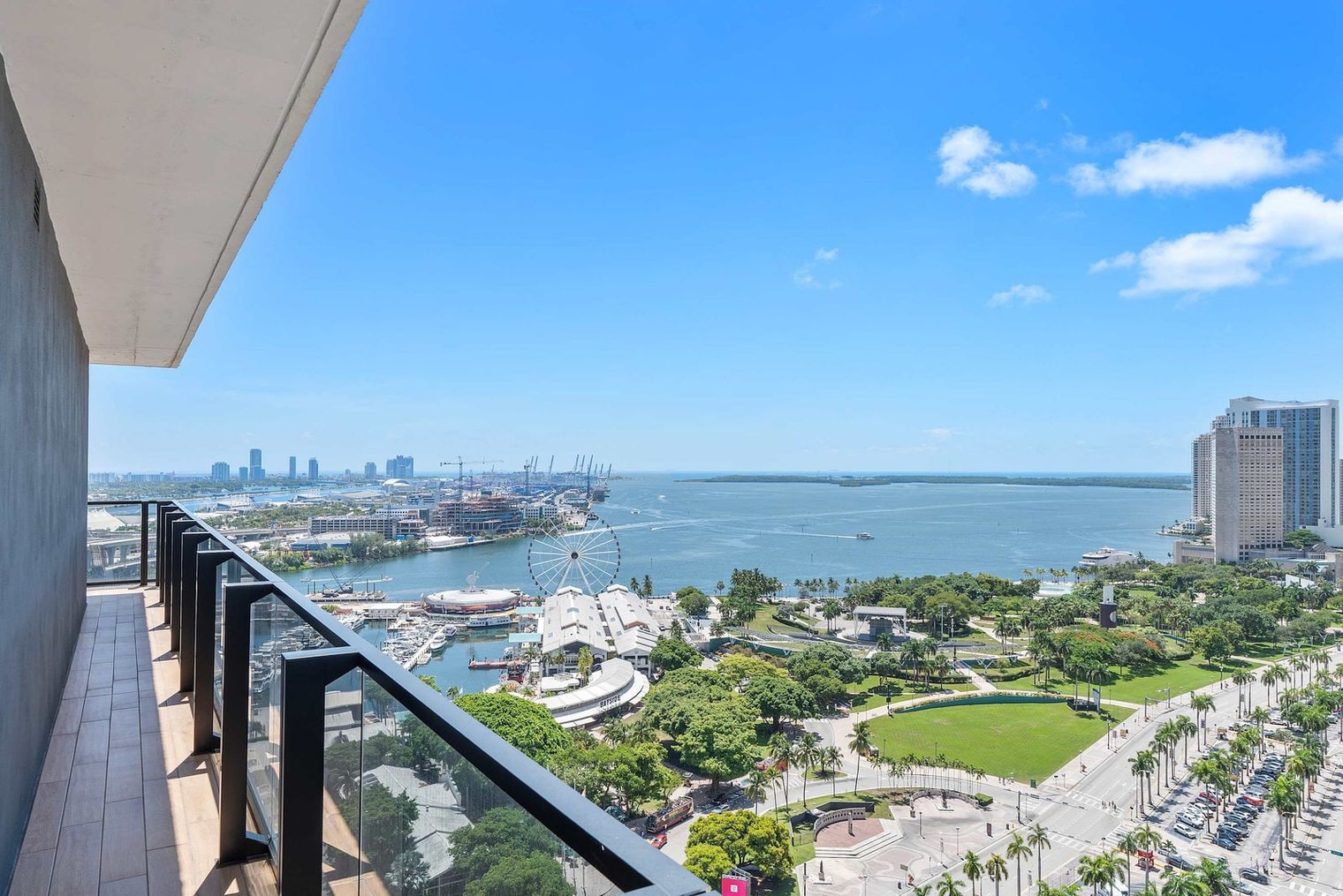 Building Photo - 398 NE 5th St