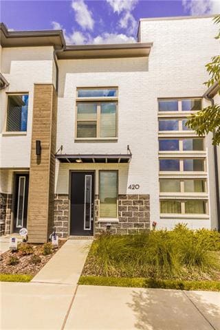 Primary Photo - 420 Texas Dr