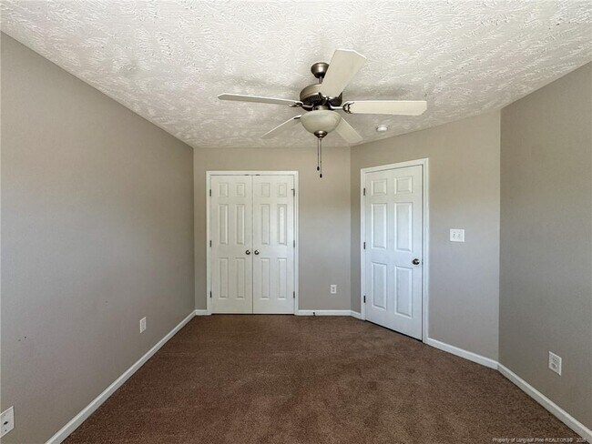 Building Photo - 136 Ivy Stone Dr