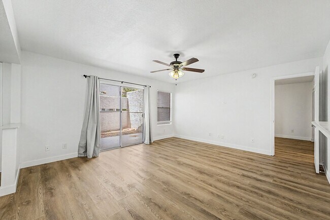 Building Photo - 1331 W Baseline Rd
