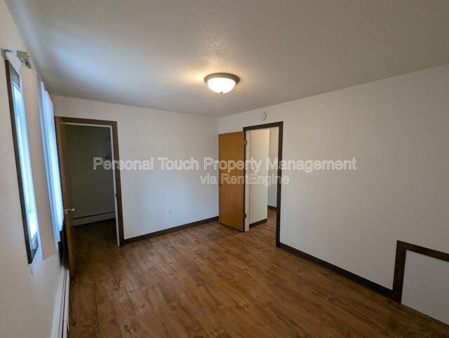 Building Photo - 541 2nd St N