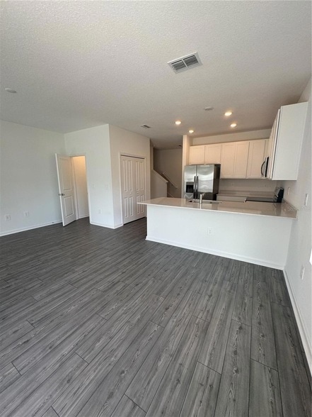Building Photo - 4838 SW 81st Lp