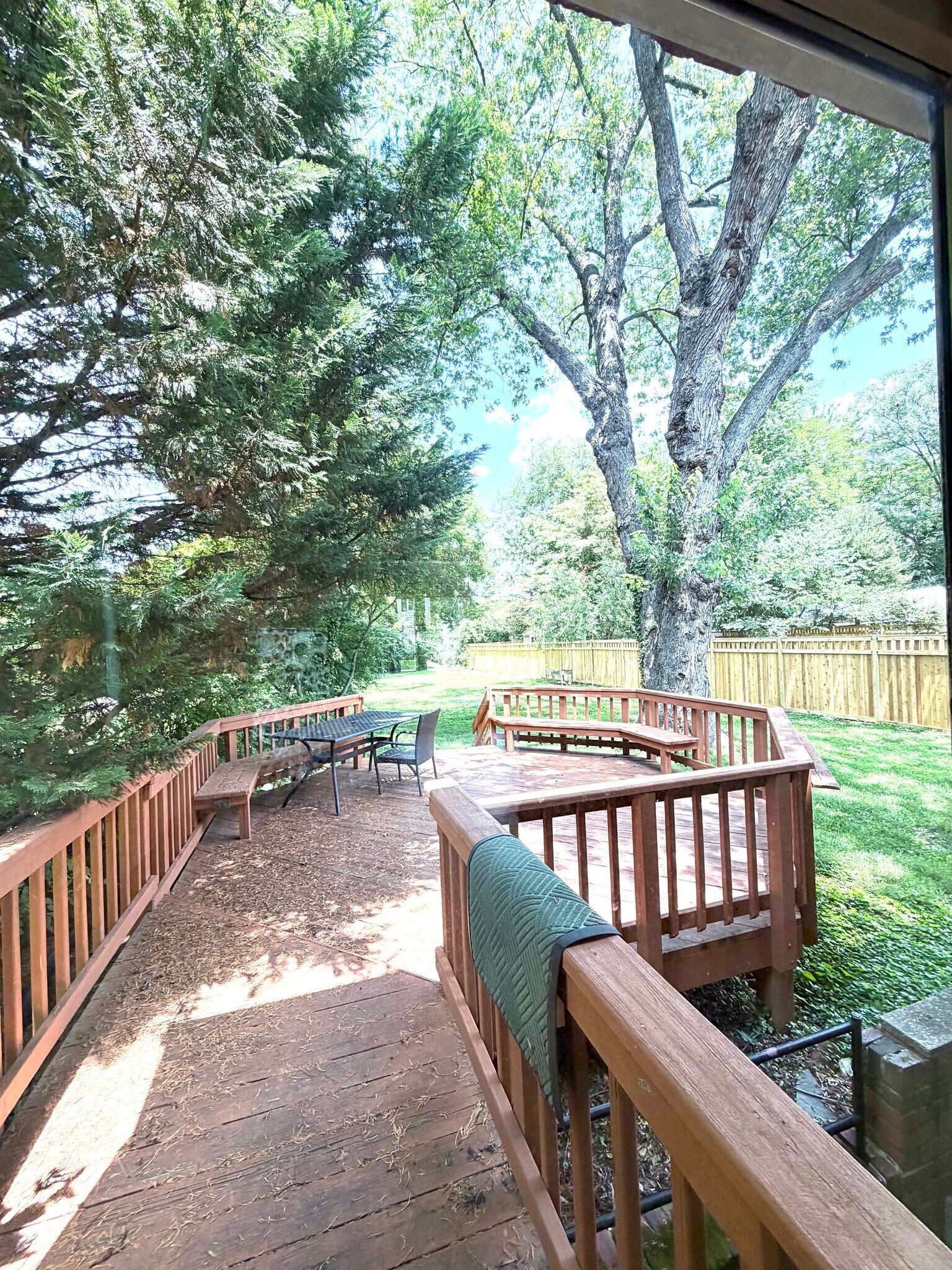 Building Photo - 5809 Greenlawn Dr