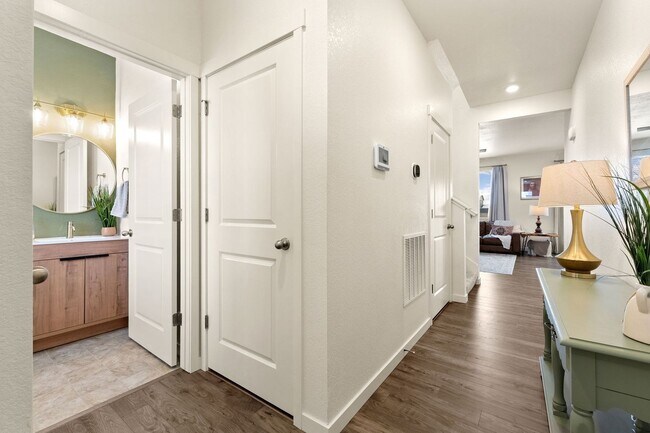 Building Photo - Updated 3-Bedroom Home With 3-Car Garage Close to Commuting, Coffee, and Gym