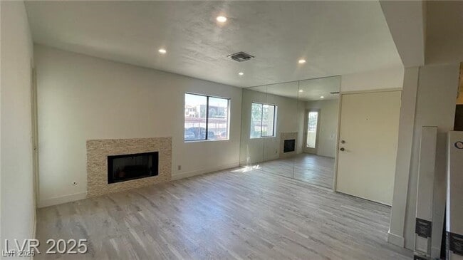 Building Photo - 1701 E Katie Ave