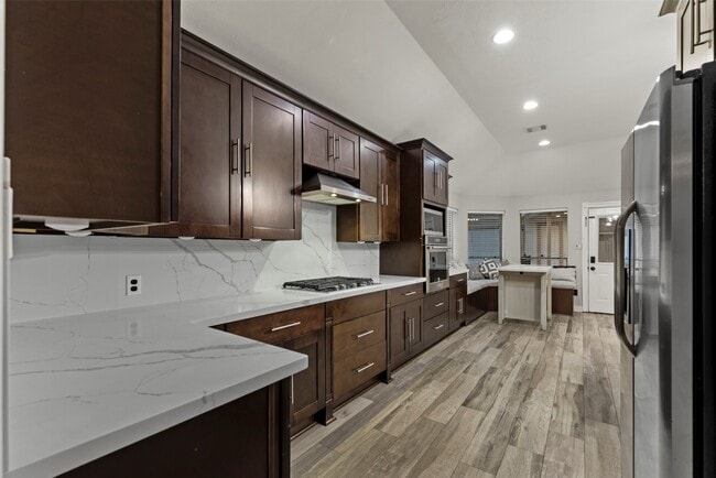 Building Photo - 30 Crestview Trail