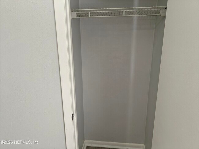 Building Photo - 2921 Mansion Rd