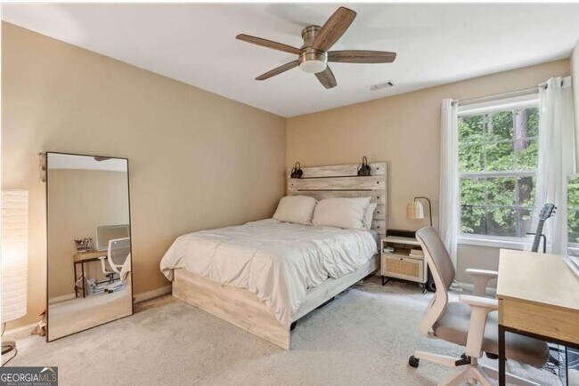 Building Photo - 1601 Signal Flag Way