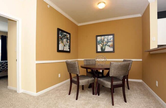 Building Photo - 3 bedroom in Dallas TX 75204