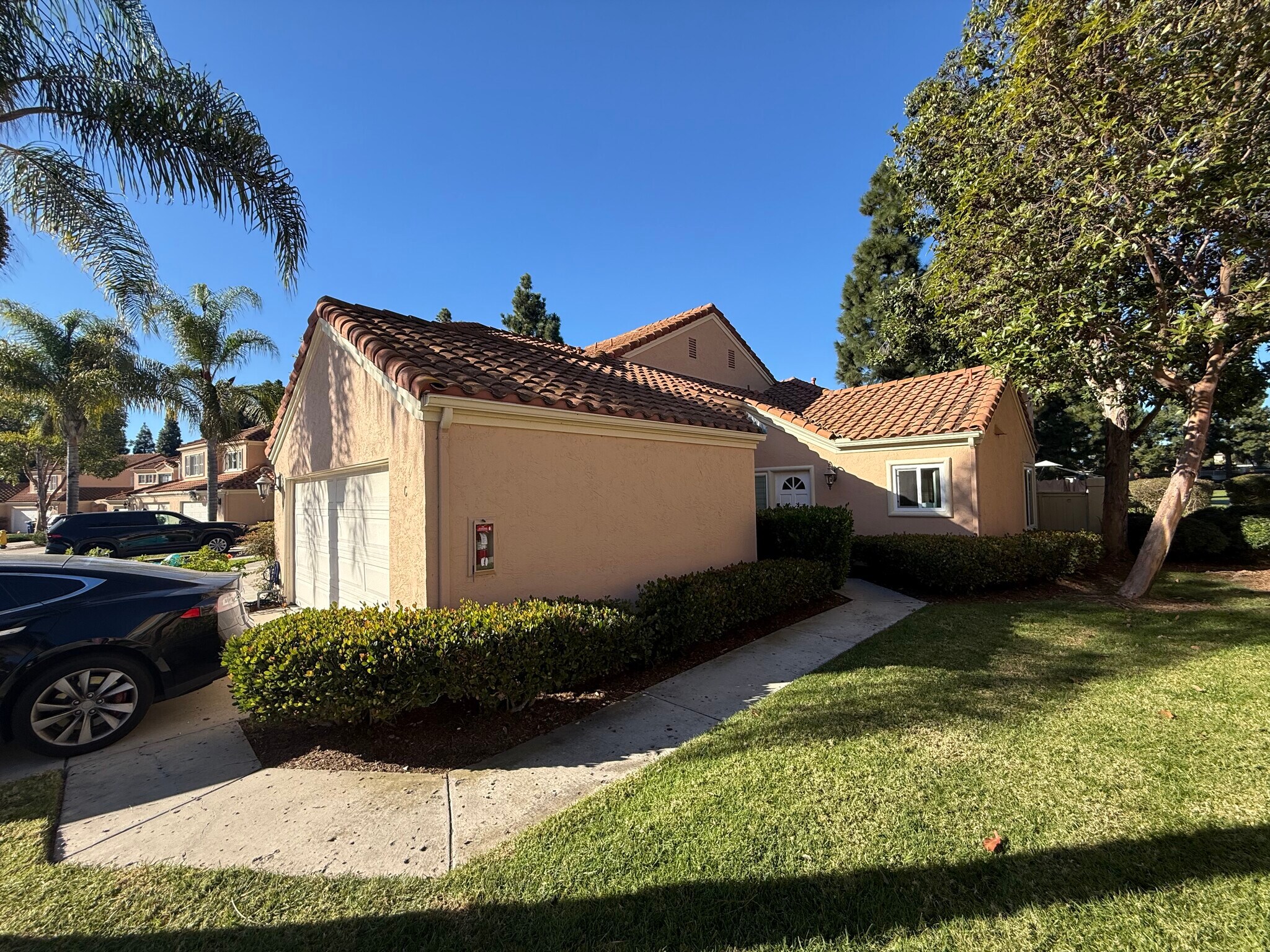 Building Photo - 2109 Northshore Dr