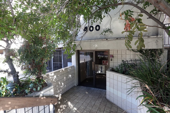 Building Photo - 400 S Hobart Blvd