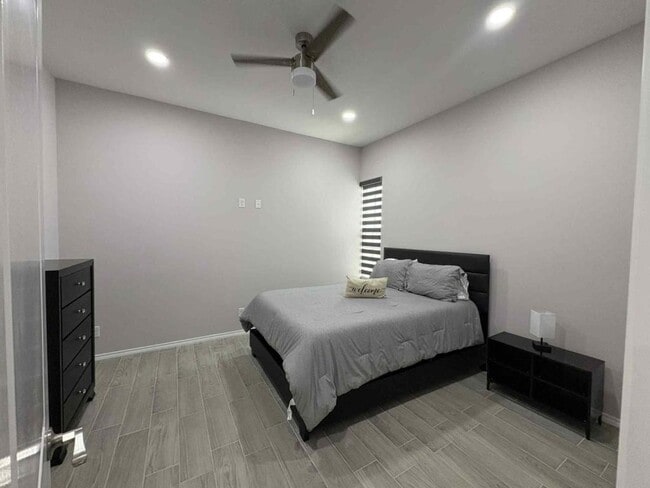 Building Photo - 2007 Cassandra St