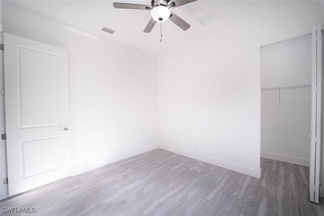 Building Photo - 3907 NW 45th Ln