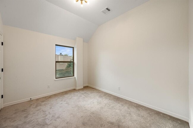 Building Photo - 2201 Quarry Loop