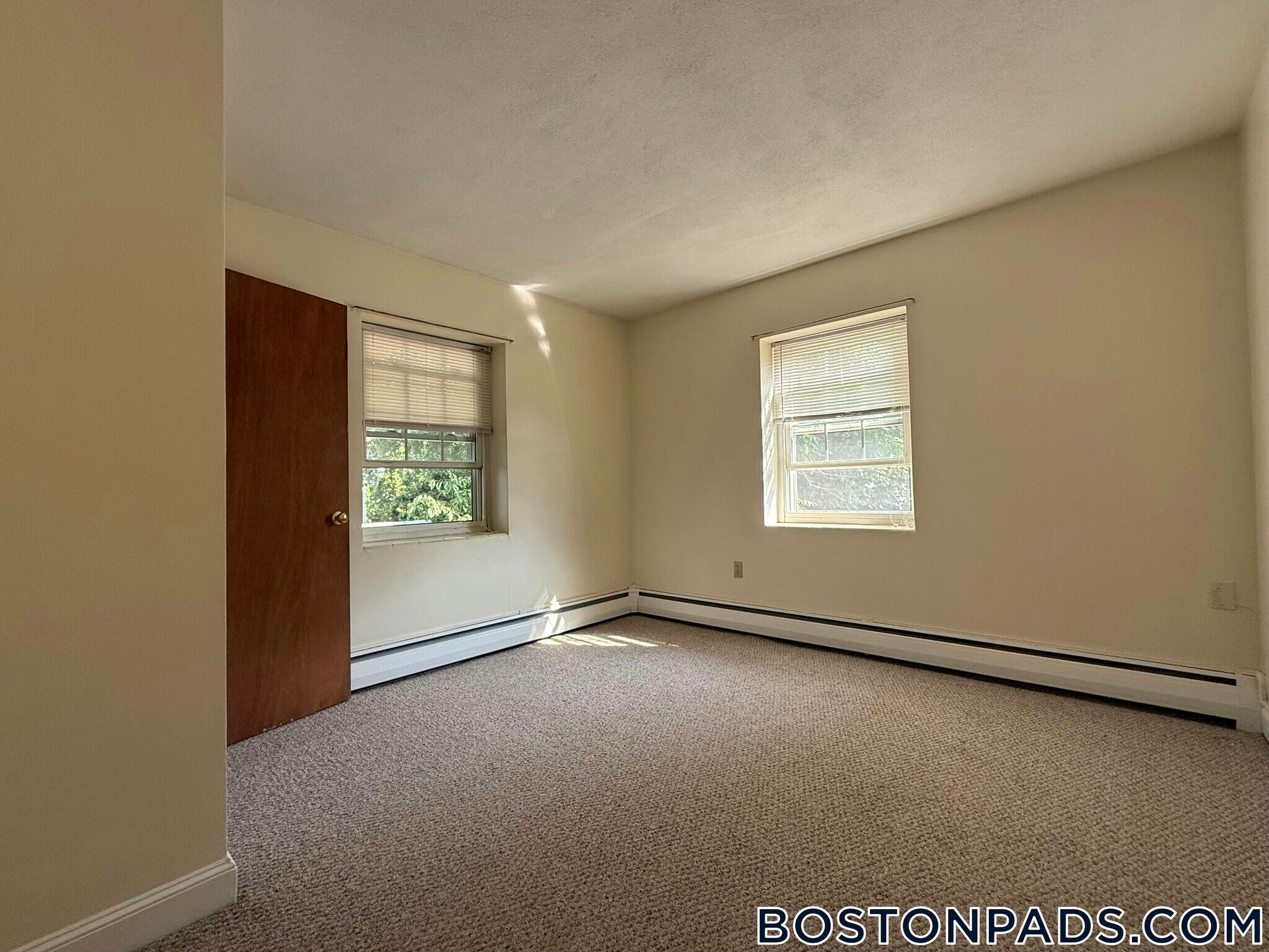 Building Photo - 12 Brattle Dr