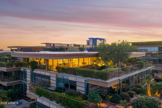 Building Photo - 7167 E Rancho Vista Dr