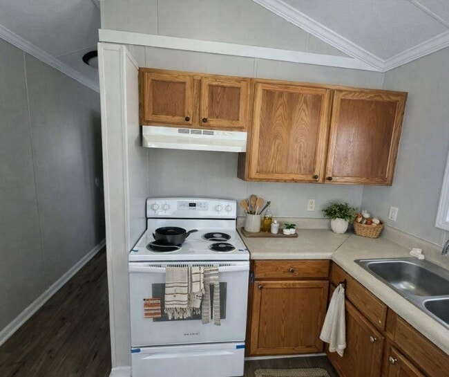 Building Photo - 1113 Chicago Bulls St