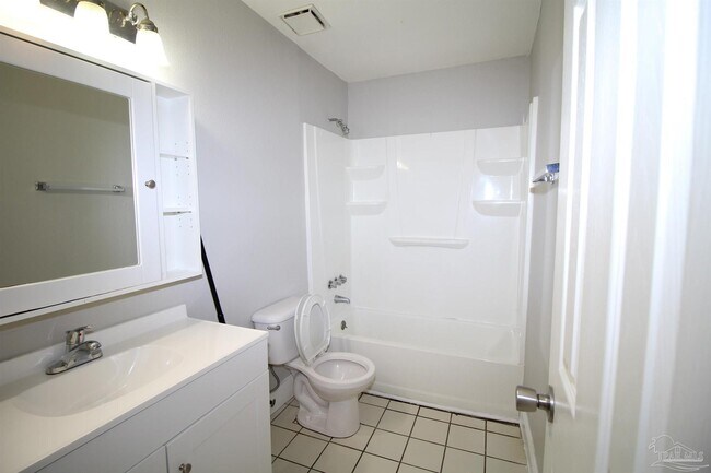 Building Photo - 907 N 77th Ave