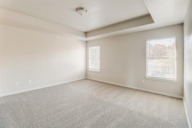 Building Photo - 715 S Parks Dr