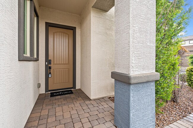 Building Photo - 1950 E Queen Creek Rd