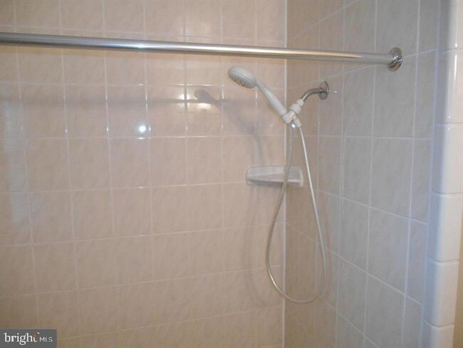 Building Photo - 3435 S Stafford St