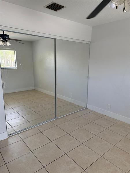 Building Photo - 1216 Periwinkle Pl