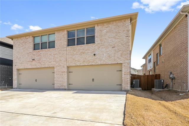 Building Photo - 6717 Glimfeather Dr