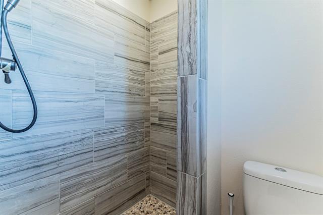 Building Photo - 708 N Stewart St