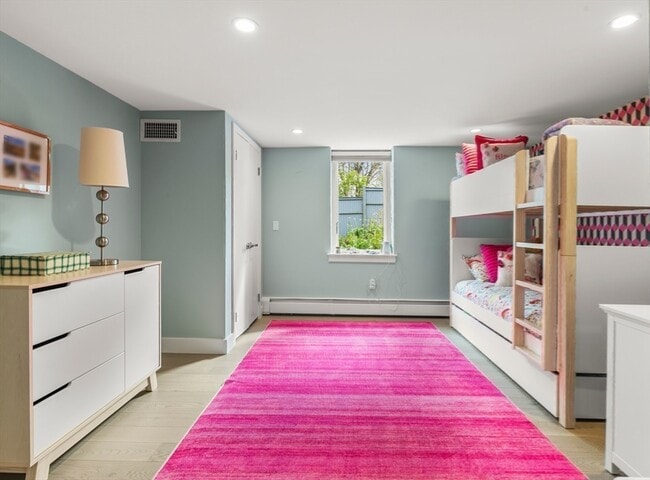 Building Photo - 37 Beverly Rd